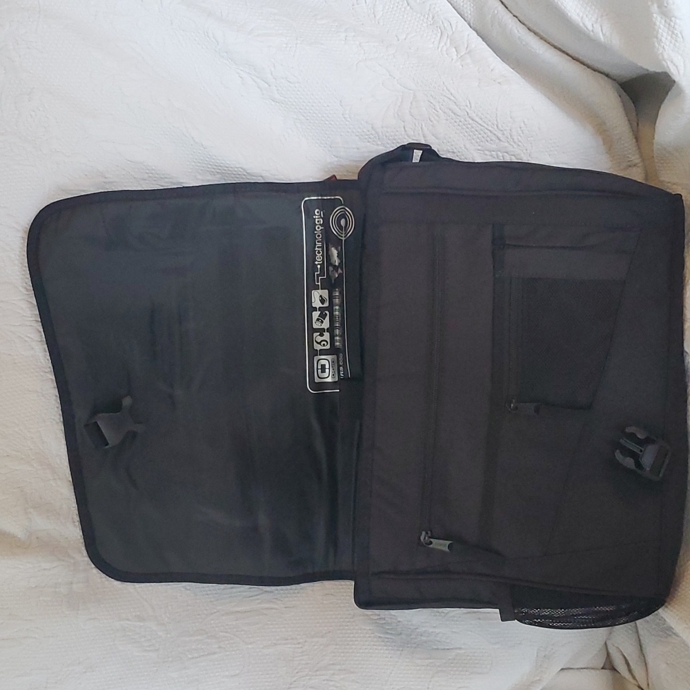 OGIO MESENGER/LAPTOP SHOULDER BAG - Picture 5 of 11